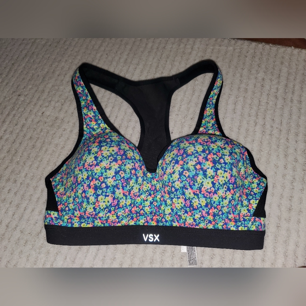 Victoria's Secret VSX Sports Bra Dizzy Floral Padded Underwire Racerback Sz 32C